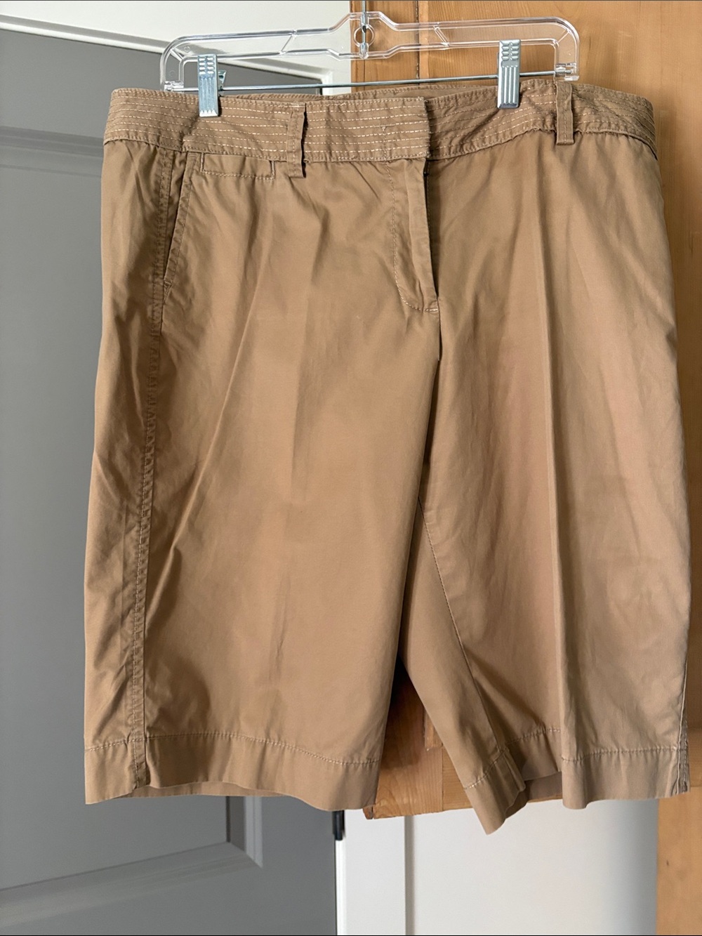J. Crew Women's Tan Chino Bermuda Shorts Size 14 – Classic Belted Summer Shorts